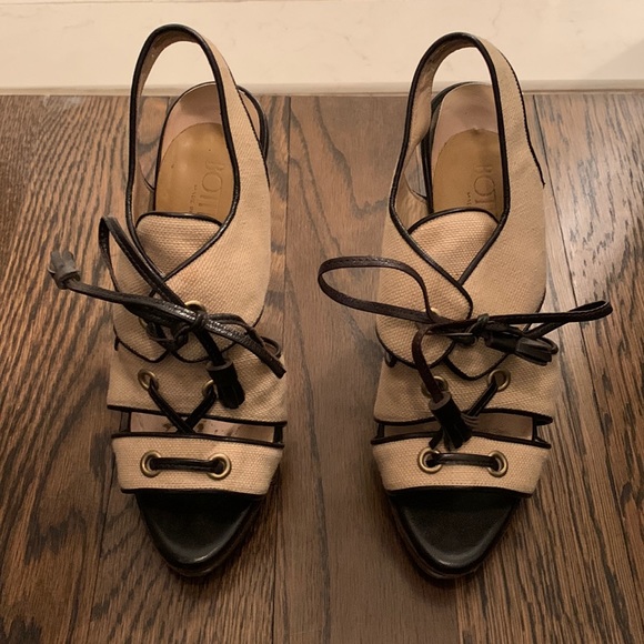 Bottega Veneta Shoes - Early 2010’s Bottega Veneta Platform Heels